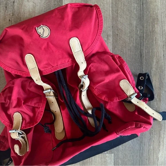 The Fjällräven Vintage 13L DayPack - Picture 5 of 14